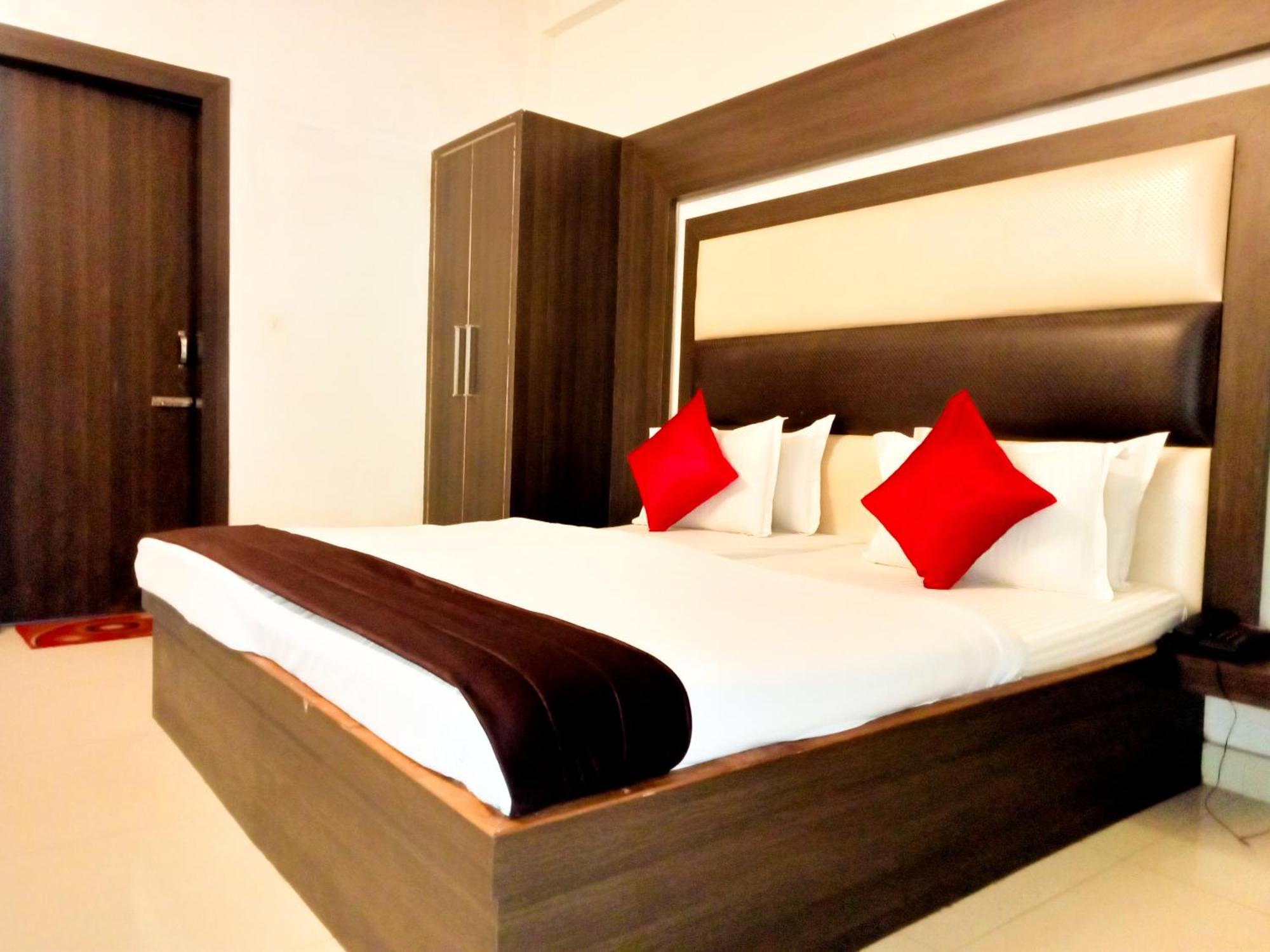 Hotel Shyam Palace India Agra Агра Екстер'єр фото