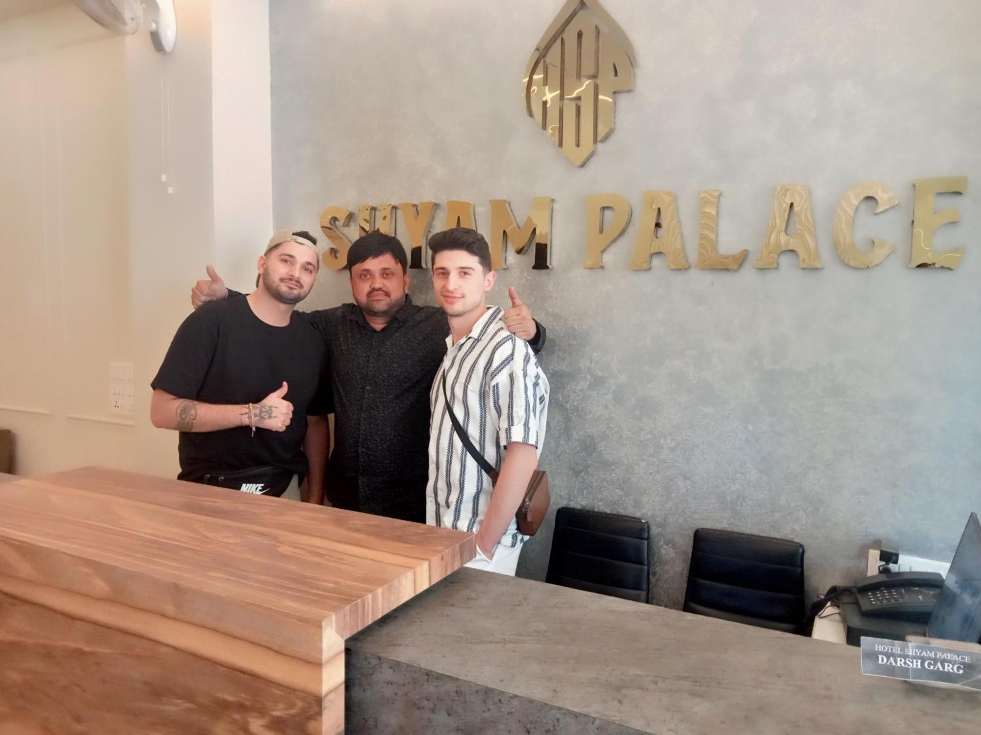Hotel Shyam Palace India Agra Агра Екстер'єр фото